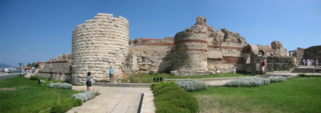Prince Cyril Hotel Nessebar Extérieur photo